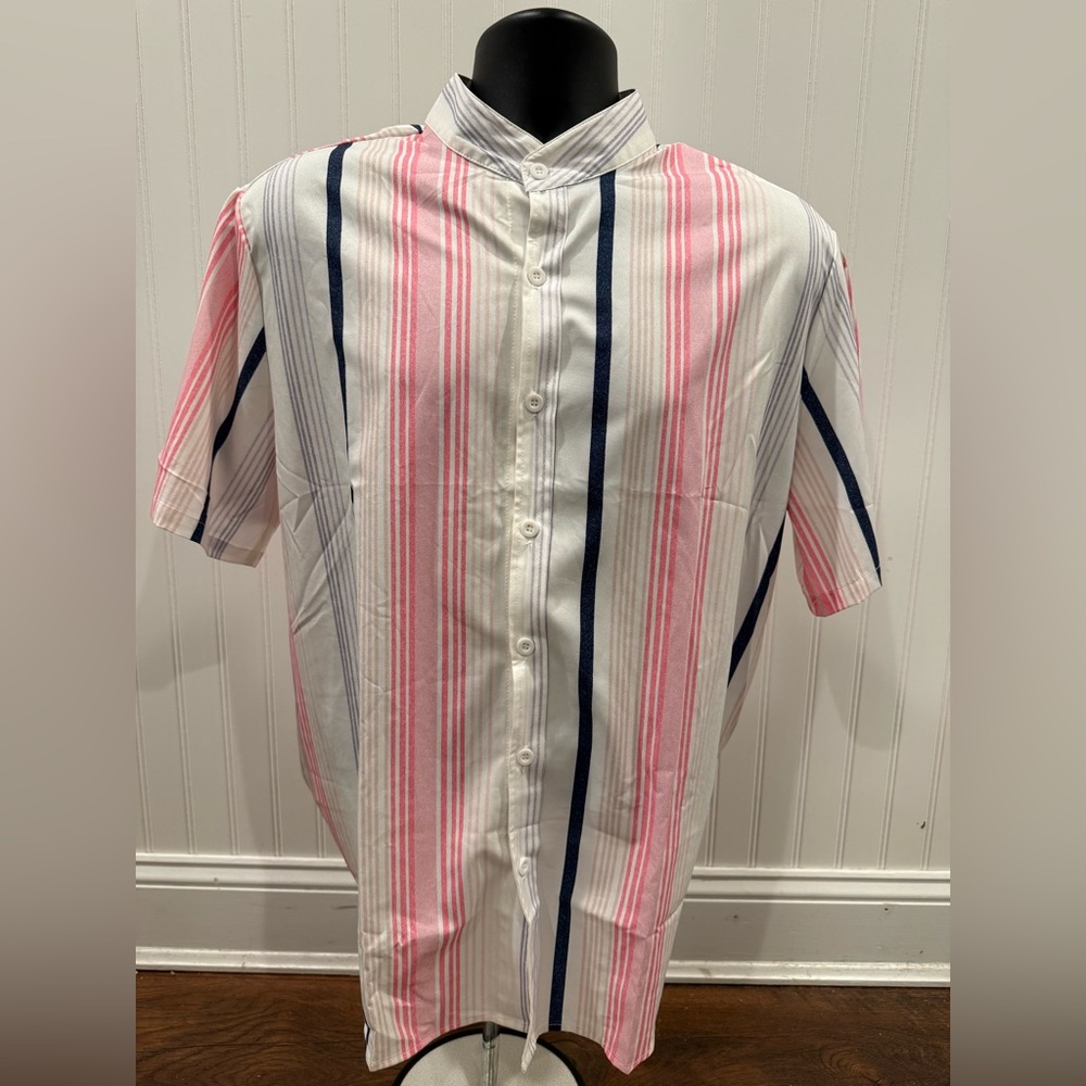 MISSLOOK NWOT Men’s Button Down Shirt, Size Medium